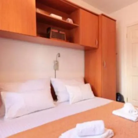 Jacinta * Μακάρσκα